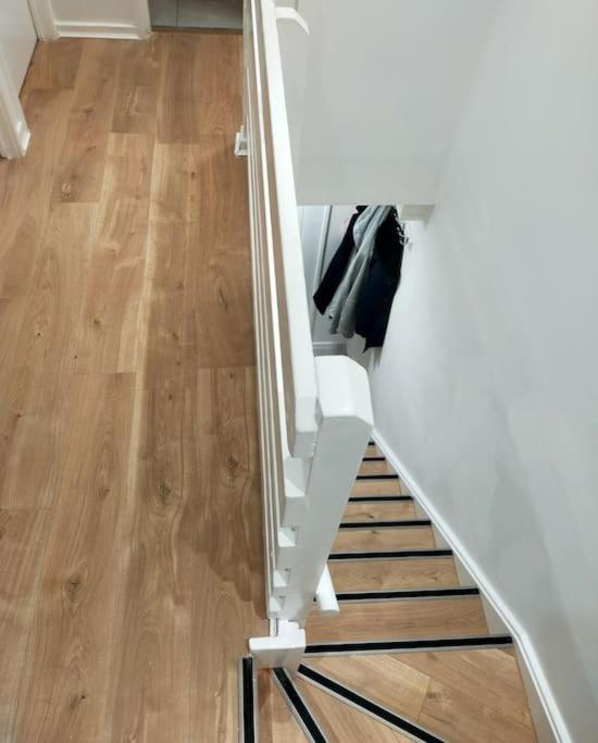 Impeccable 2-bed House Apartamento Londres